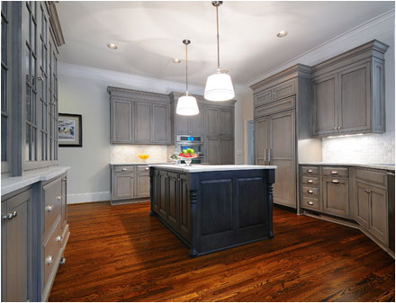 Designed using Crystal Kitchen Cabinets by: Brad Fortune Photography by: Joe Coulson Photography 