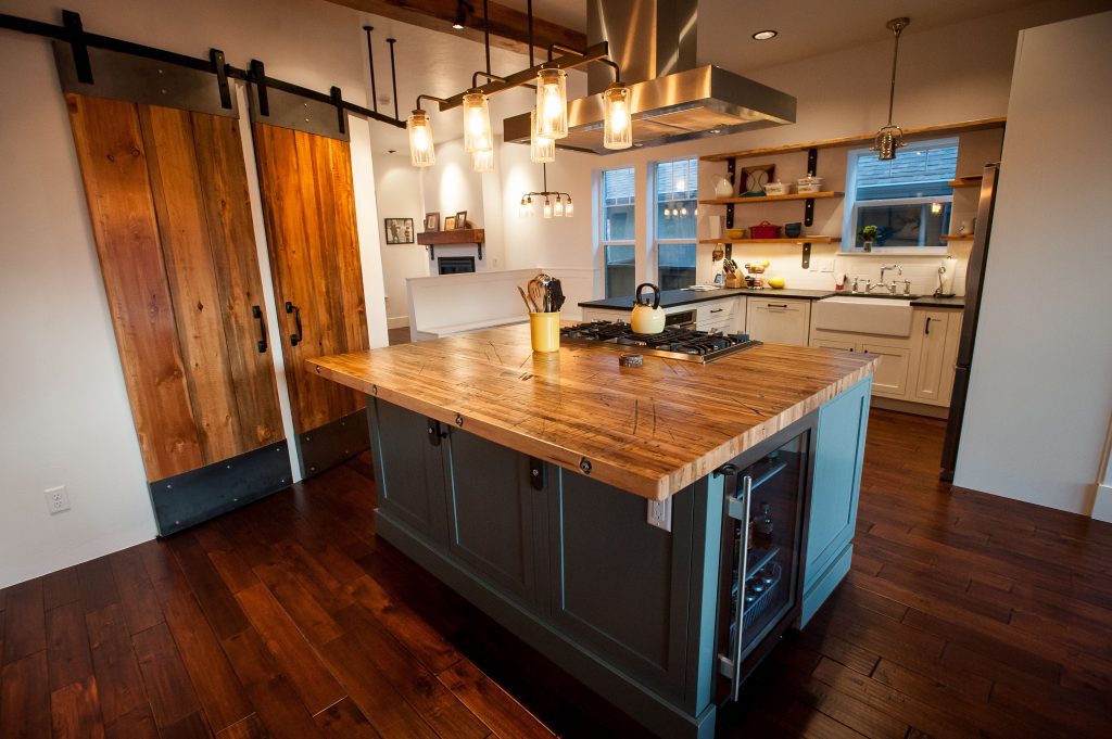 Denver kitchen photos with Medallion Cabinets