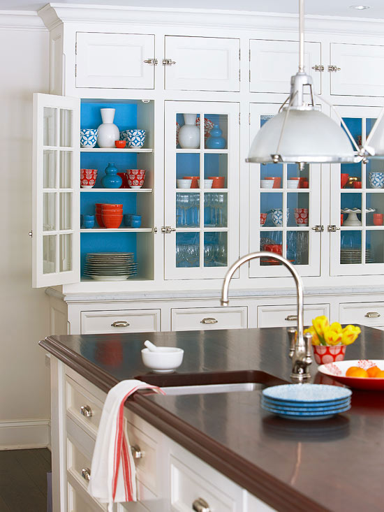 Color Inside Your Kitchen Cabinets, Should White Kitchen Cabinets Be Inside